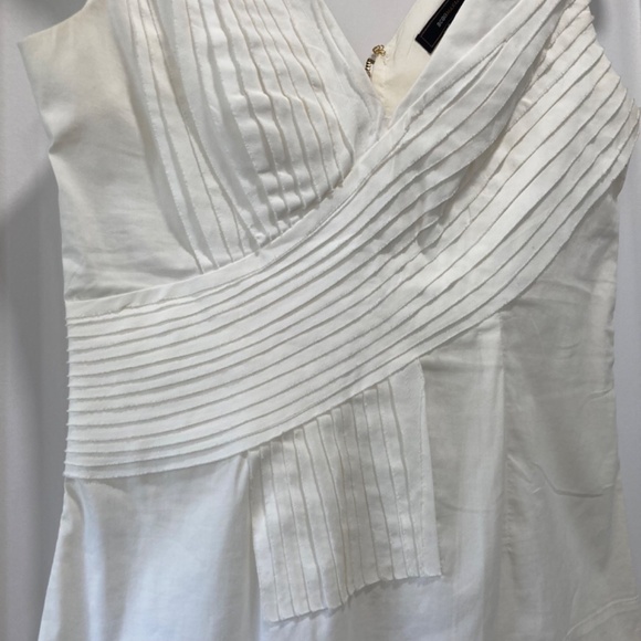 BCBG MaxAzria White Cotton V-Neck Bow Fitted Top Size XXS - Picture 3 of 13